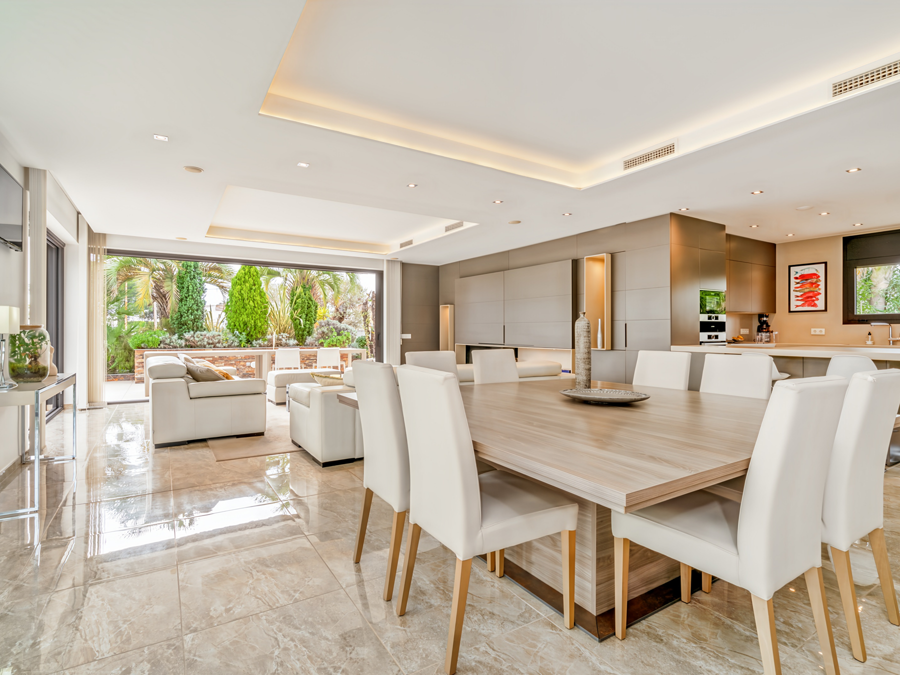  where  luxury and nautical living meet - 物件實景
