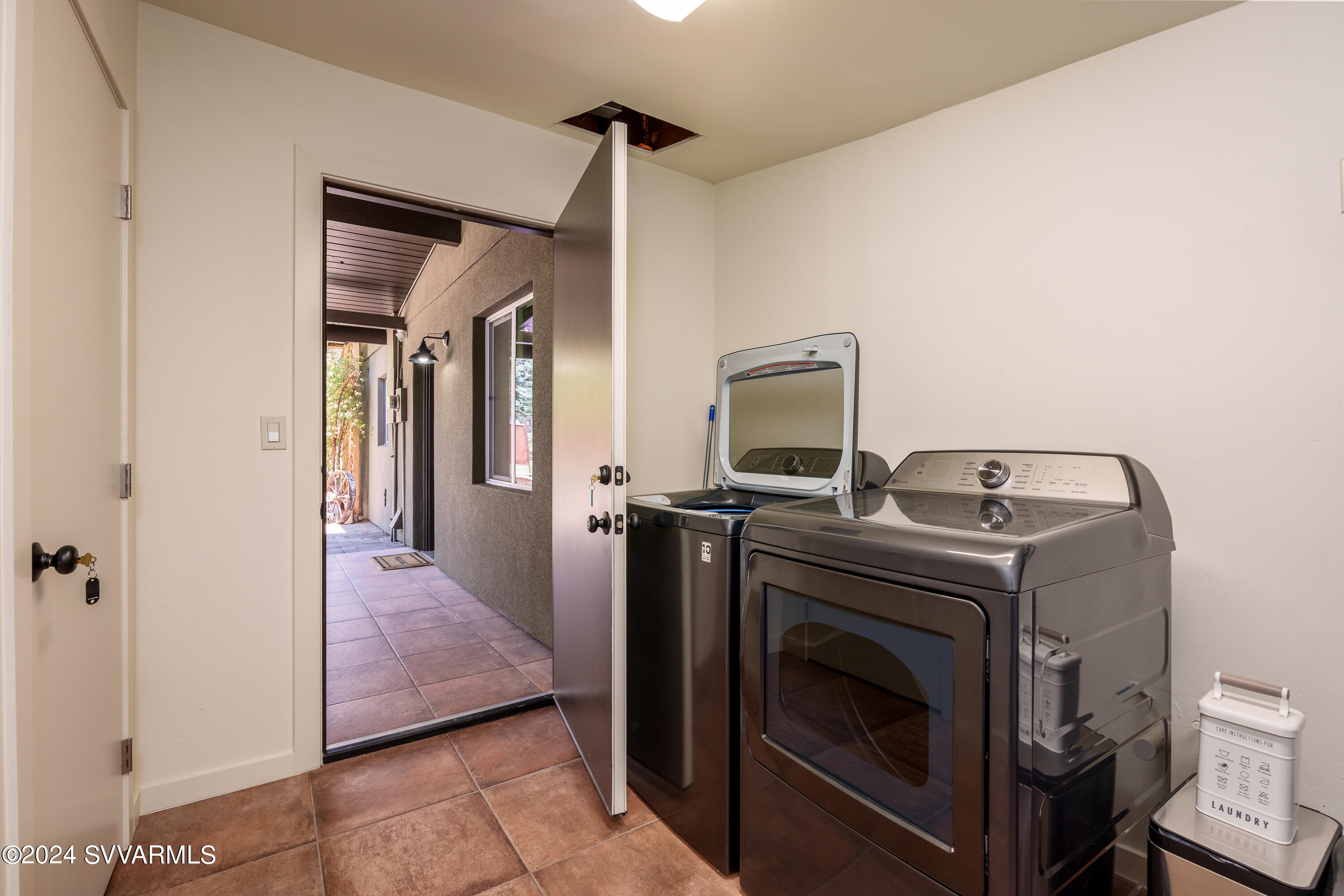 18 Disney Lane, Sedona, Arizona, 86336, United States, 2 Bedrooms Bedrooms, ,2 BathroomsBathrooms,Residential,For Sale,18 Disney Lane,1526365