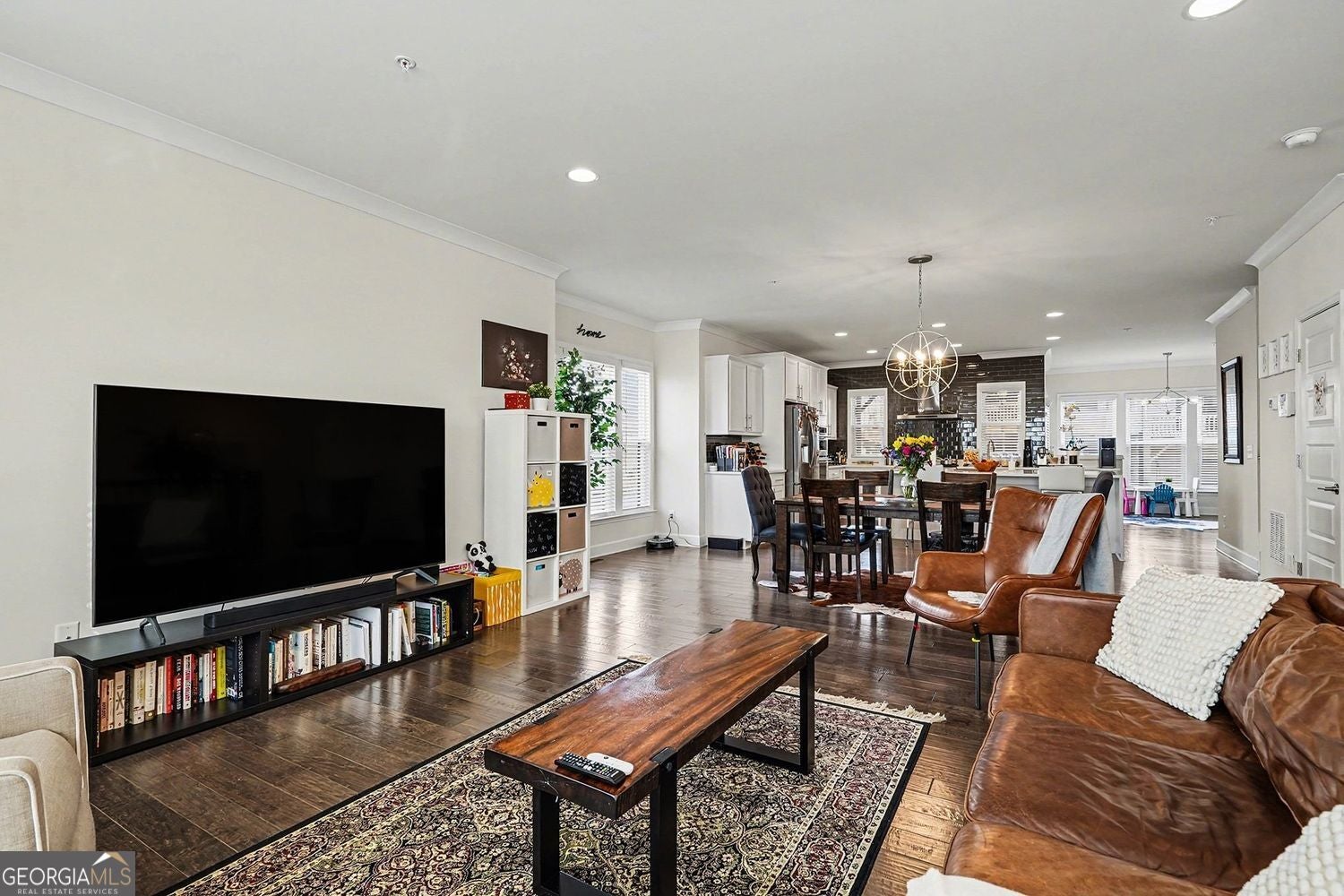 Smyrna, Georgia, 30080, United States, 4 Bedrooms Bedrooms, ,5 BathroomsBathrooms,Residential,For Sale,2013139