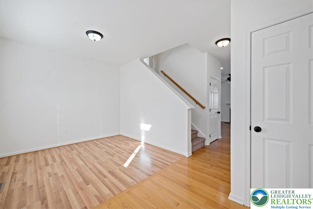 Palmer Twp, Pennsylvania, 18045, United States, 4 Bedrooms Bedrooms, ,3 BathroomsBathrooms,Residential,For Sale,2000563