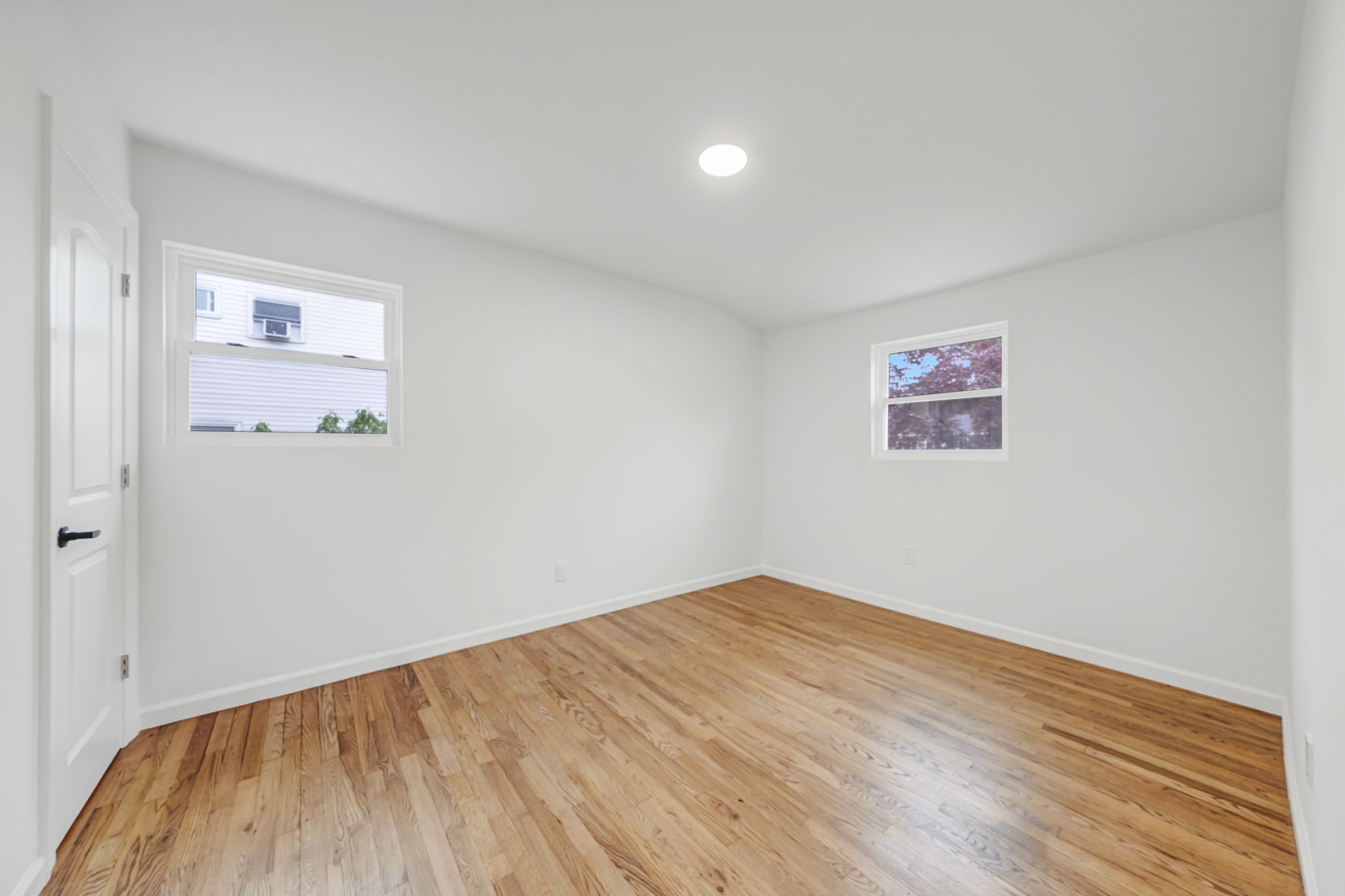 Centereach, New York, 11720, United States, 3 Bedrooms Bedrooms, ,3 BathroomsBathrooms,Residential,For Sale,1851254