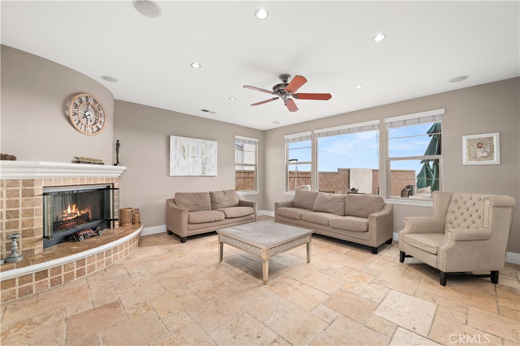 Rancho Cucamonga, California, 91739, United States, 4 Bedrooms Bedrooms, ,4 BathroomsBathrooms,Residential,For Sale,2034953