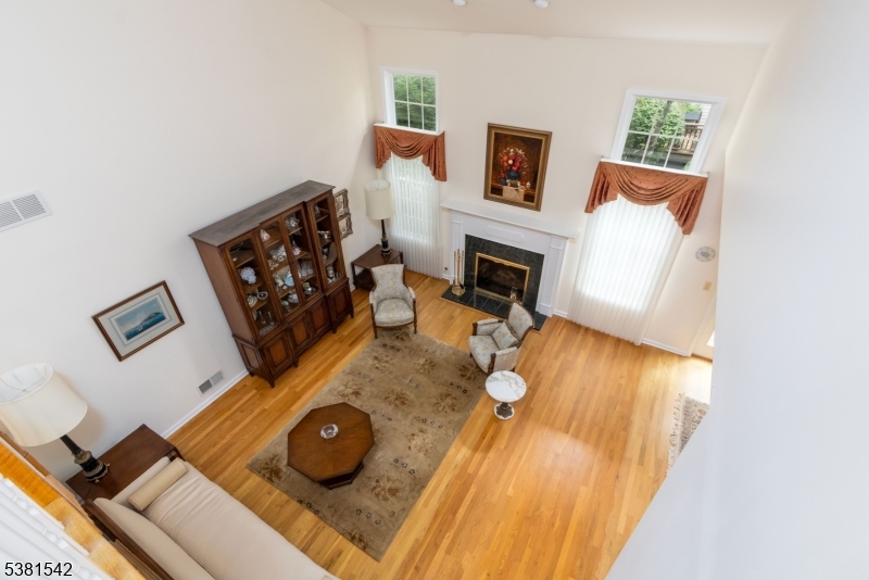 Far Hills Boro, New Jersey, 07931, United States, 2 Bedrooms Bedrooms, ,3 BathroomsBathrooms,Residential,For Sale,1934614