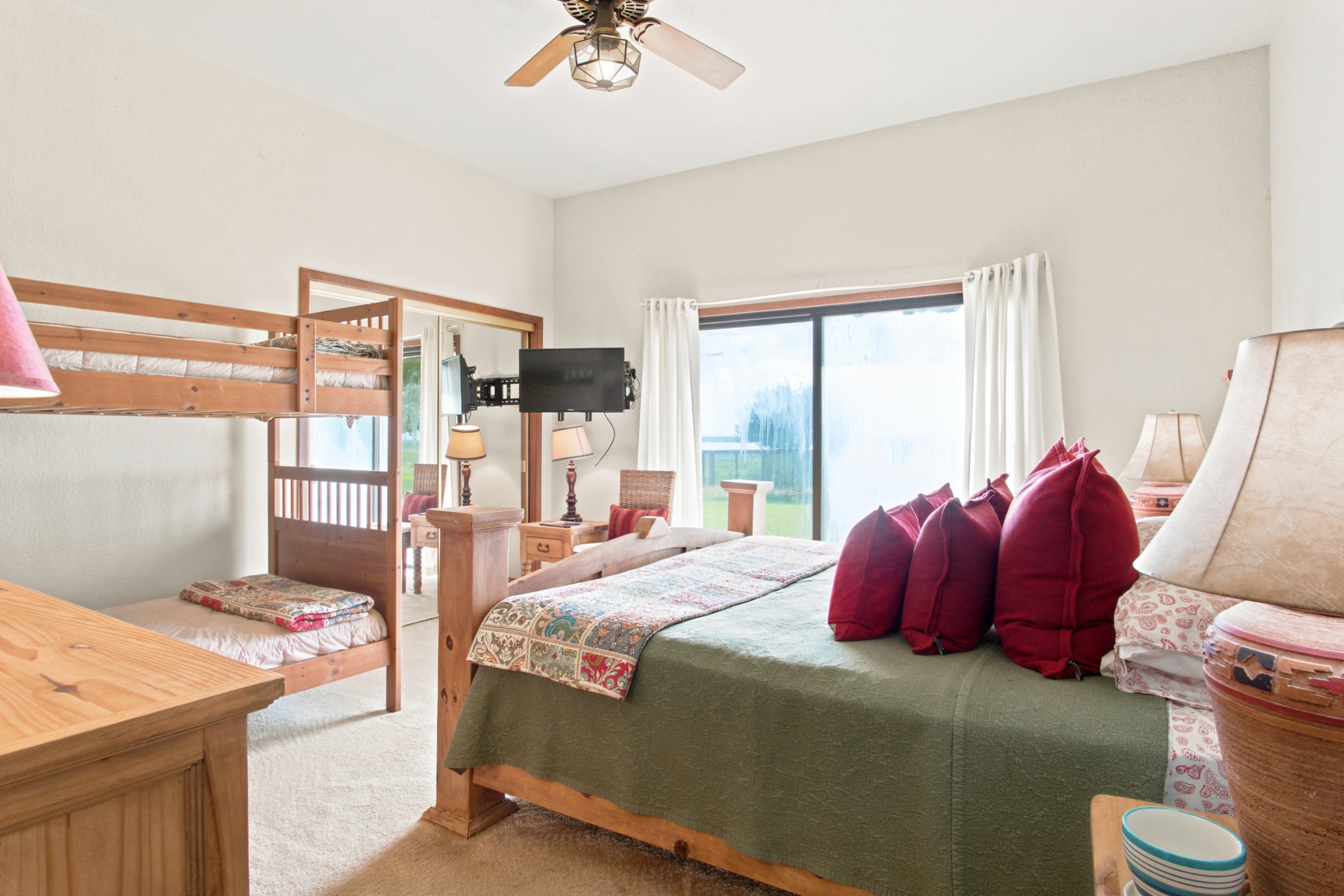  3,640+/- Acre Rosita Lake Ranch - 物件實景