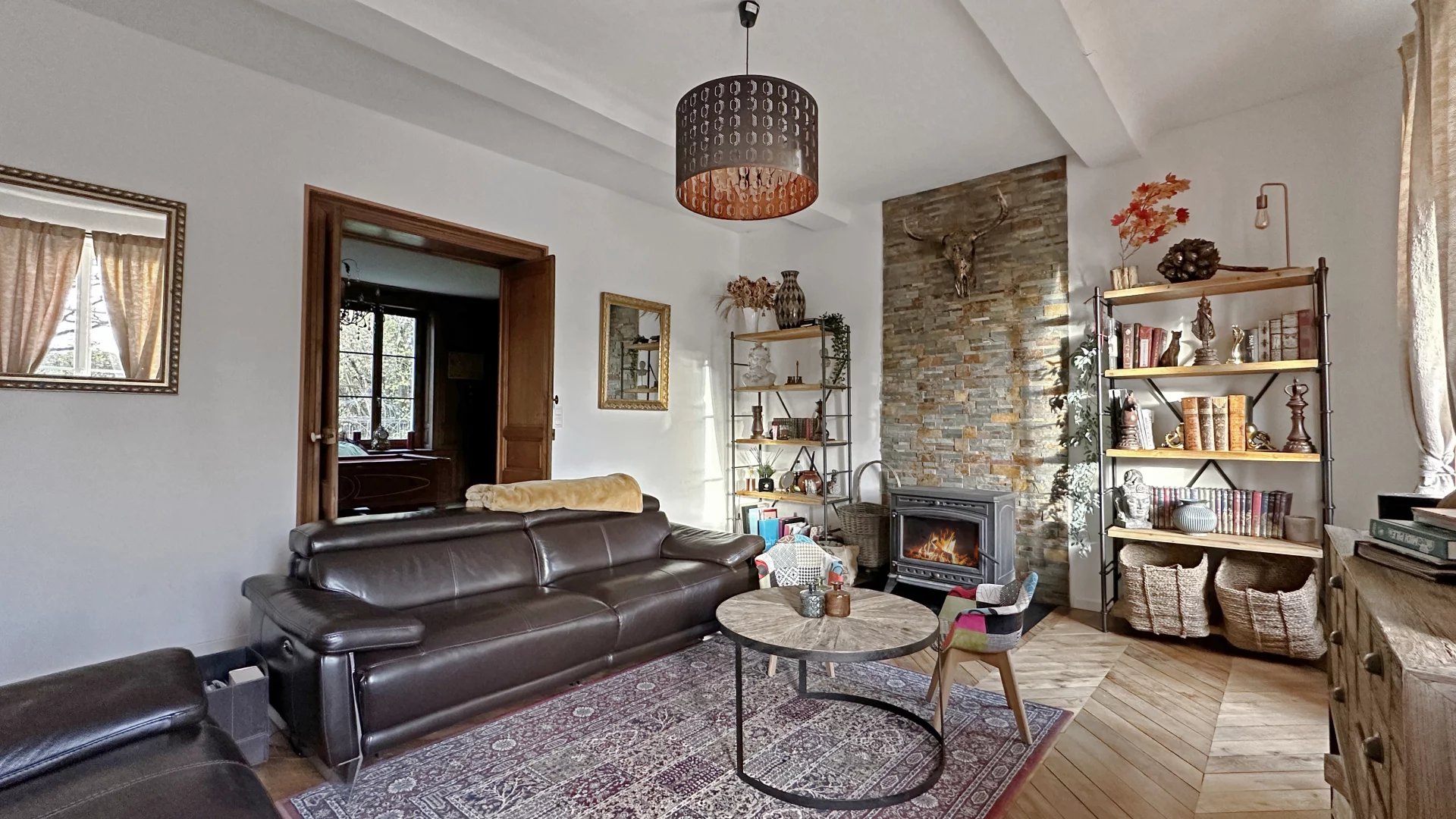 Falaise, Normandy, 14700, FR, 7 Bedrooms Bedrooms, ,5 BathroomsBathrooms,Residential,For Sale,2000549