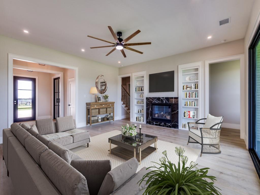 Gunter, Texas, 75058, United States, 5 Bedrooms Bedrooms, ,4 BathroomsBathrooms,Residential,For Sale,1925272