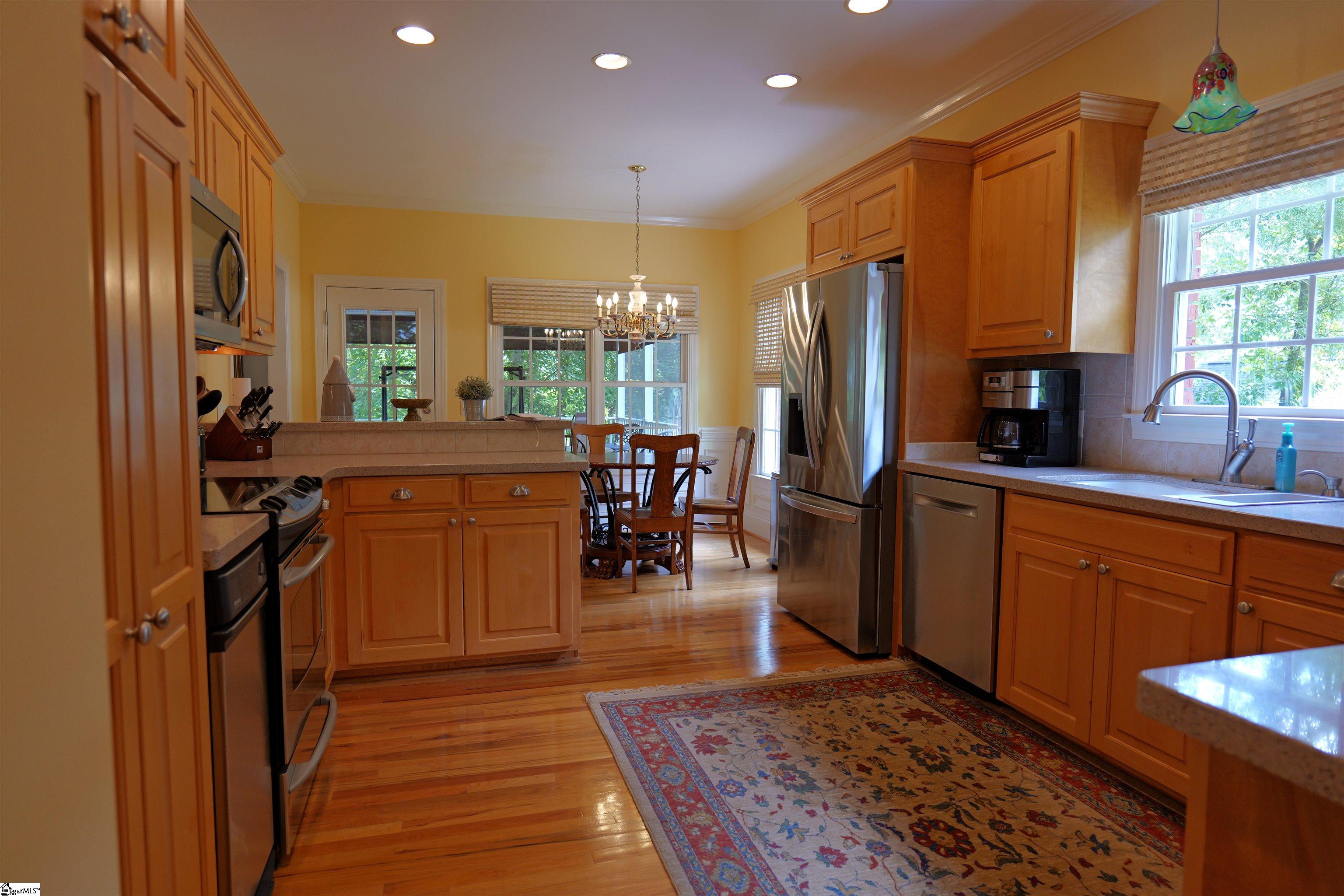 Moore, South Carolina, 29369, United States, 4 Bedrooms Bedrooms, ,4 BathroomsBathrooms,Residential,For Sale,1940111