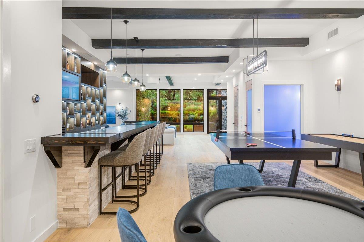 Saratoga, California, 95070, United States, 6 Bedrooms Bedrooms, ,11 BathroomsBathrooms,Residential,For Sale,1971416