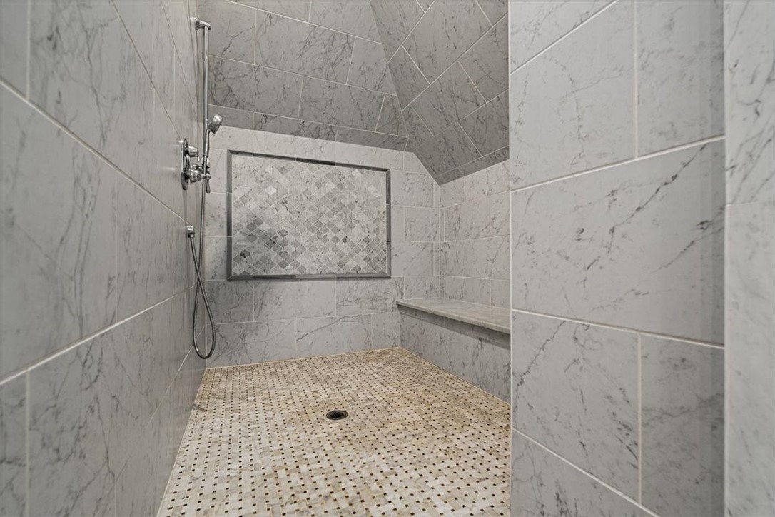 Cranberry Twp, Pennsylvania, 16066, United States, 4 Bedrooms Bedrooms, ,5 BathroomsBathrooms,Residential,For Sale,1940441