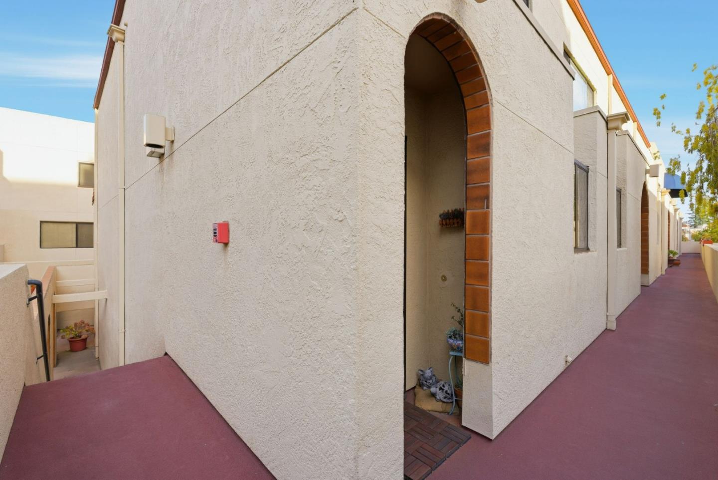 Palo Alto, California, 94306, United States, 2 Bedrooms Bedrooms, ,2 BathroomsBathrooms,Residential,For Sale,1992866