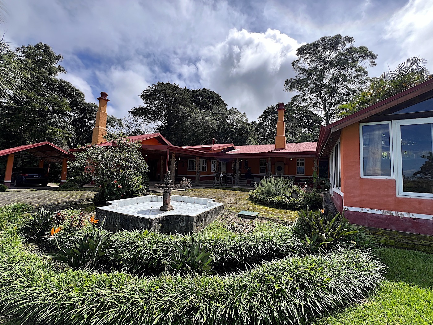 San Rafael, Heredia, CR, 6 Bedrooms Bedrooms, ,5 BathroomsBathrooms,Residential,For Sale,1694413