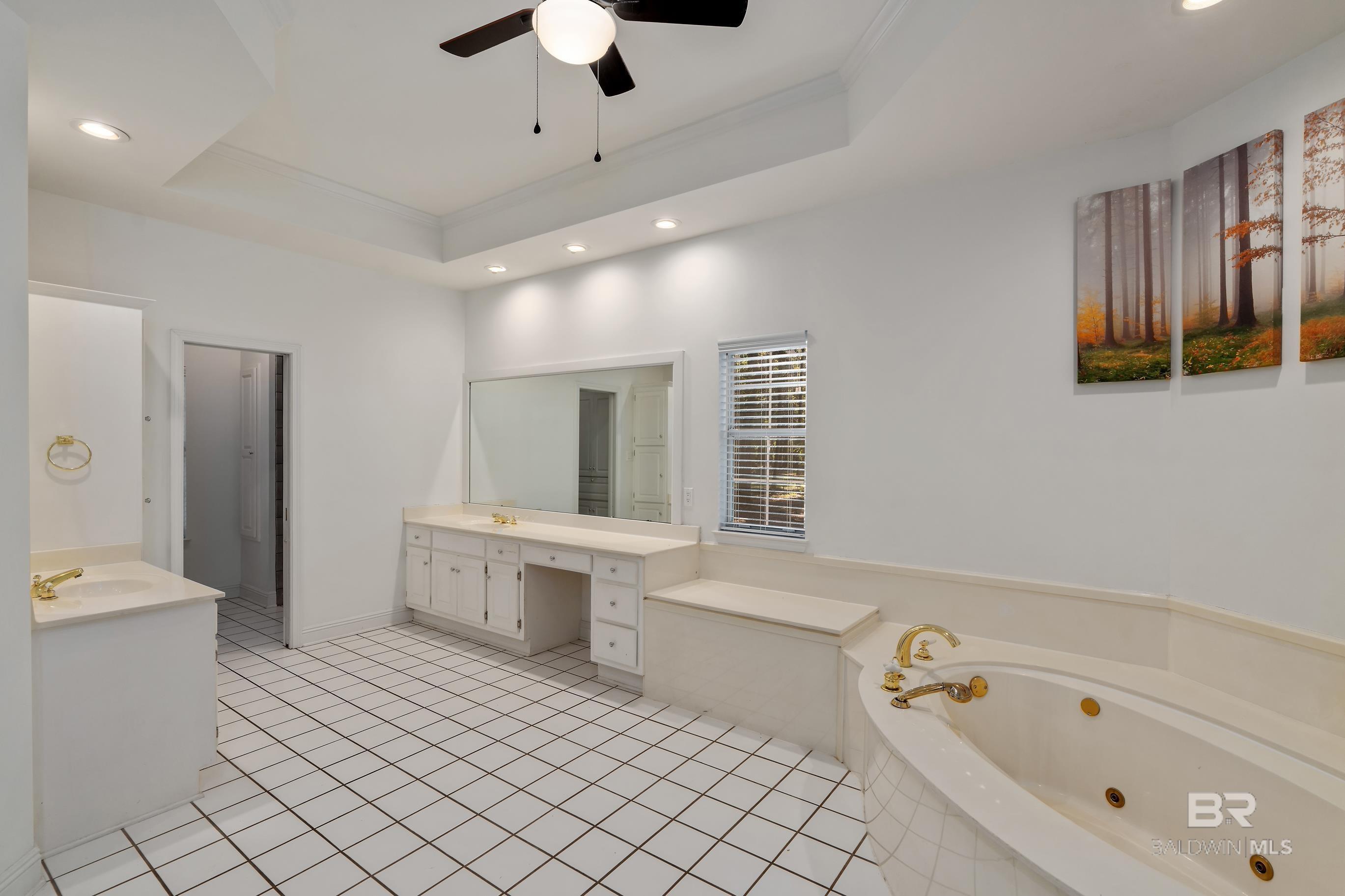 Saraland, Alabama, 36571, United States, 5 Bedrooms Bedrooms, ,7 BathroomsBathrooms,Residential,For Sale,1998378