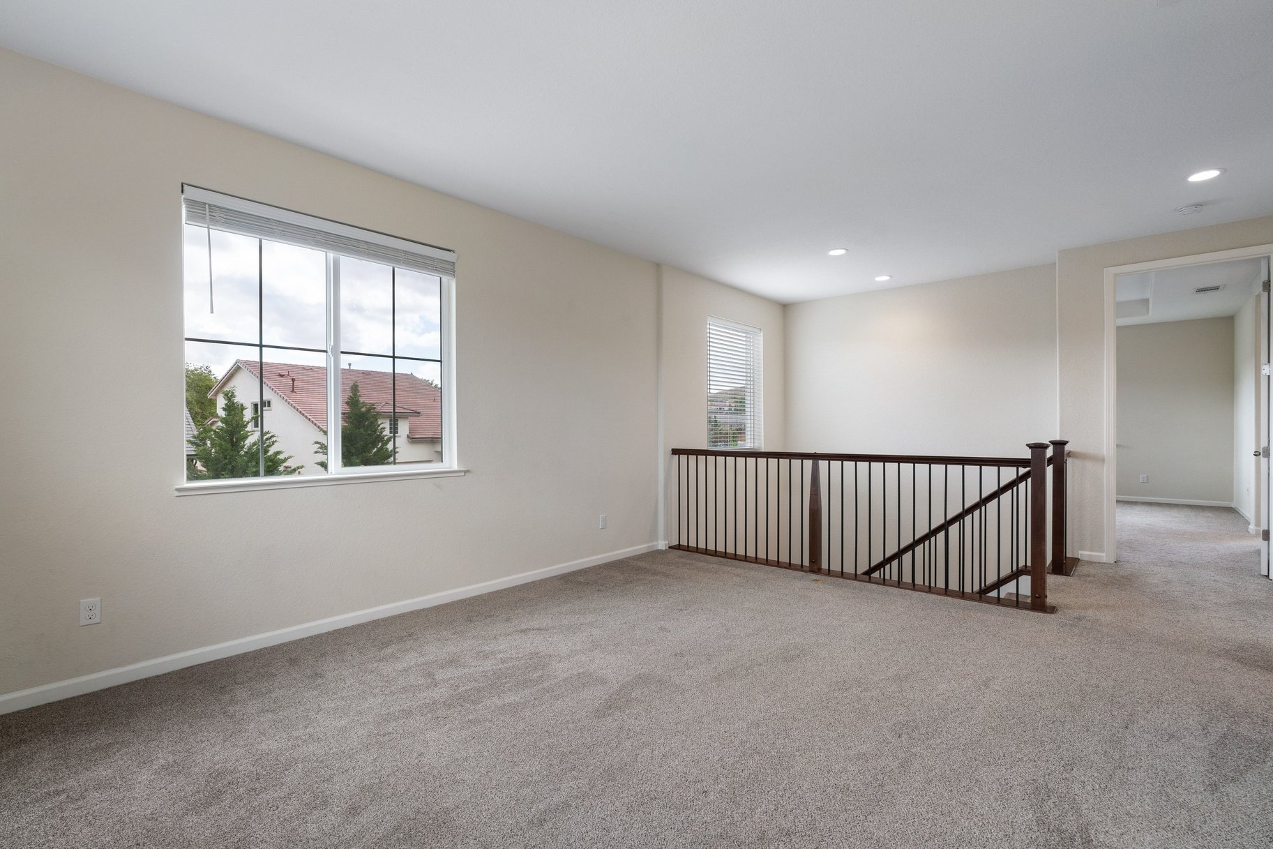  Two Story Walking Distance to Red Hawk Golf Course - 物件實景