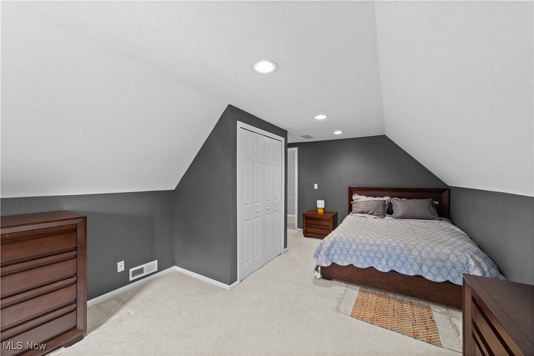Solon, Ohio, 44139, United States, 4 Bedrooms Bedrooms, ,3 BathroomsBathrooms,Residential,For Sale,1938346
