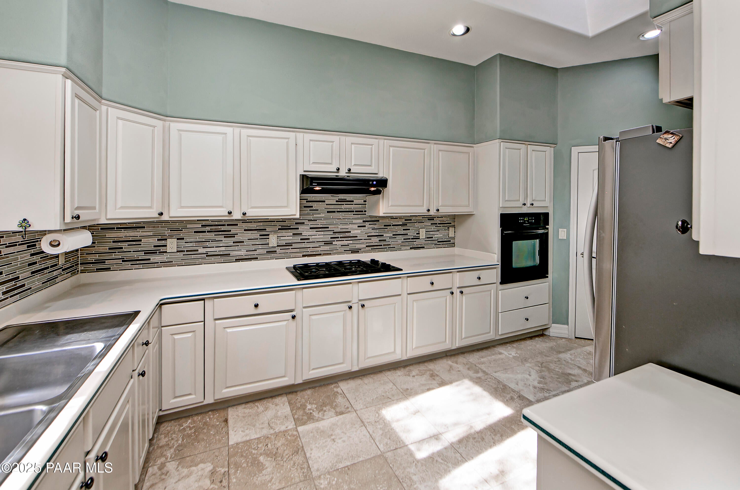 Prescott, Arizona, 86303, United States, 2 Bedrooms Bedrooms, ,2 BathroomsBathrooms,Residential,For Sale,1988042