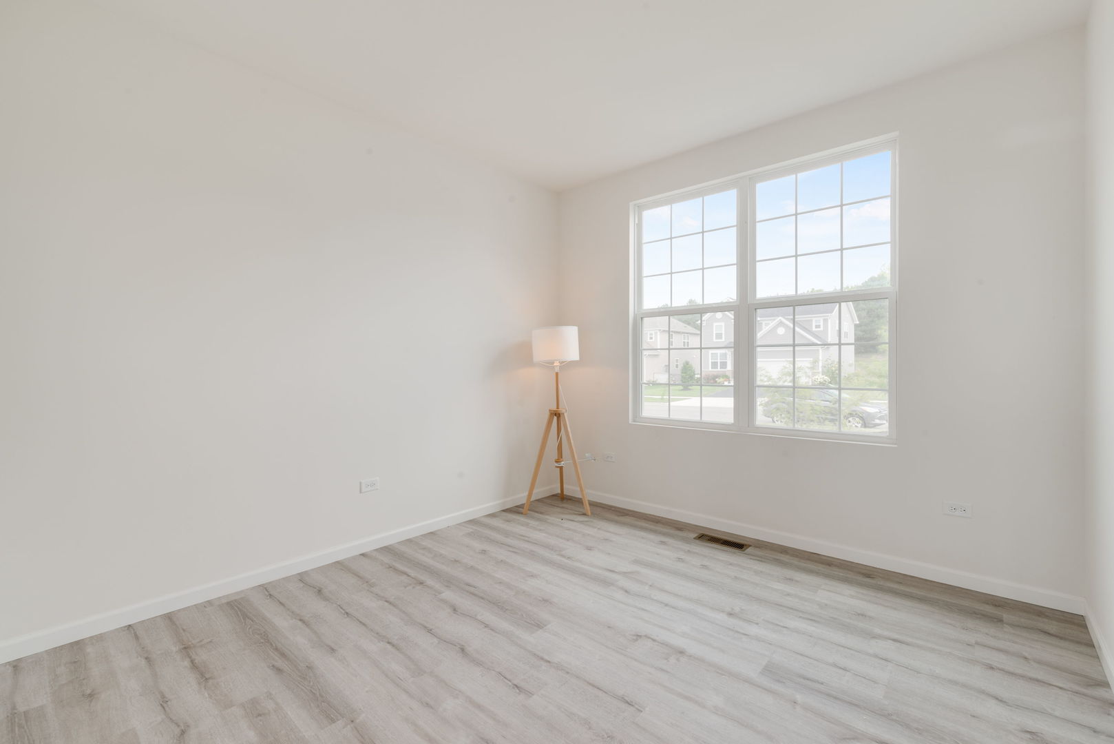 Algonquin, Illinois, 60102, United States, 3 Bedrooms Bedrooms, ,3 BathroomsBathrooms,Residential,For Sale,1962567