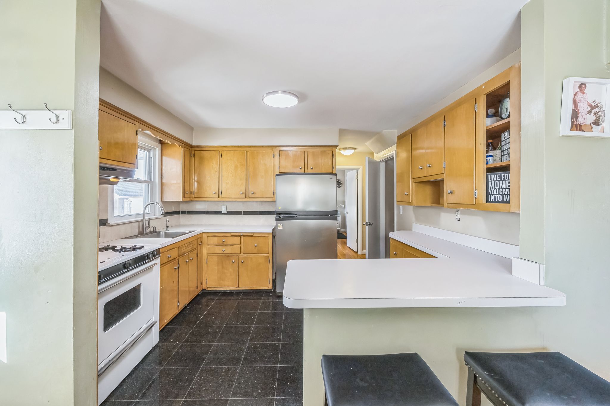 Garfield, New Jersey, 07026, United States, 3 Bedrooms Bedrooms, ,3 BathroomsBathrooms,Residential,For Sale,1983004