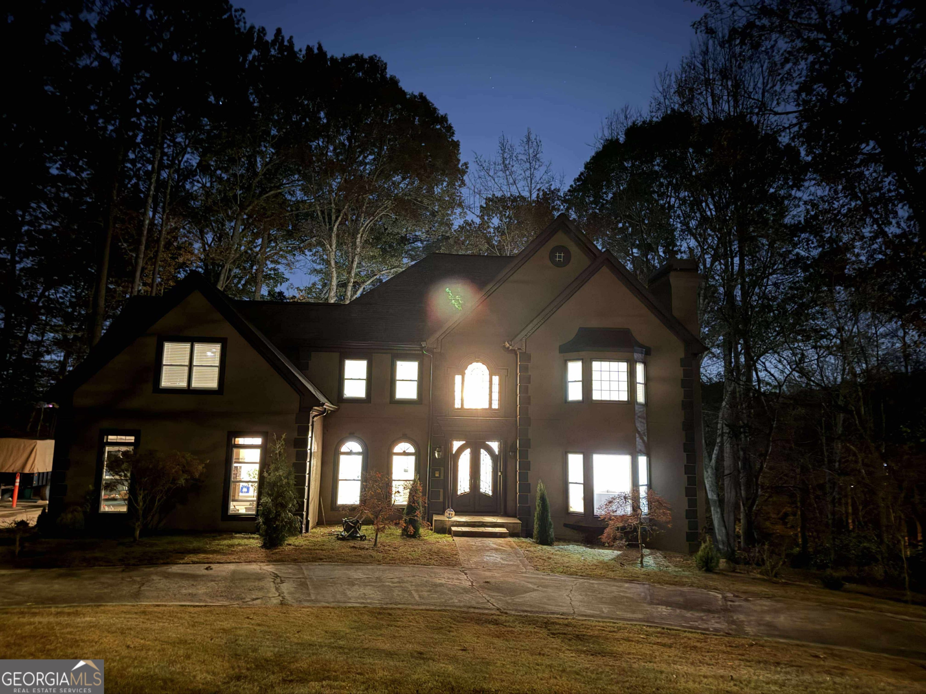 Atlanta, Georgia, 30350, United States, 8 Bedrooms Bedrooms, ,6 BathroomsBathrooms,Residential,For Sale,1992514
