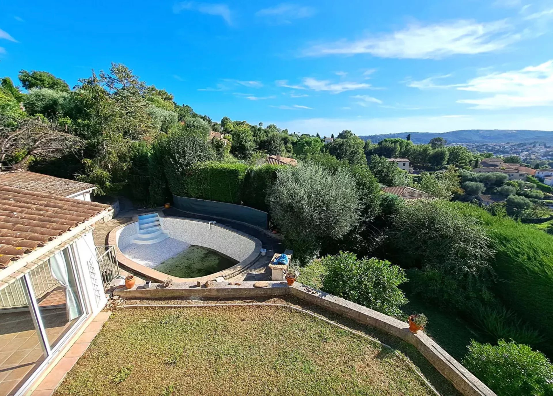 Saint-Paul-de-Vence, Provence-Alpes-Côte d’Azur, 06570, FR, 3 Bedrooms Bedrooms, ,Residential,For Sale,1807534