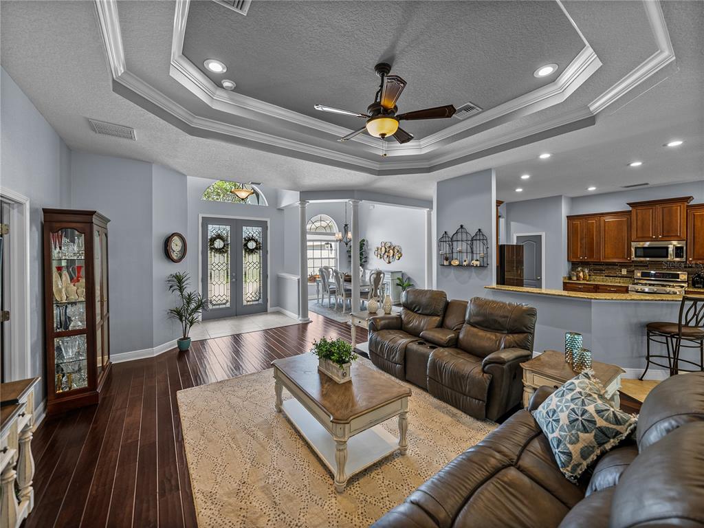 Lakeland, Florida, 33813, United States, 4 Bedrooms Bedrooms, ,3 BathroomsBathrooms,Residential,For Sale,1805132