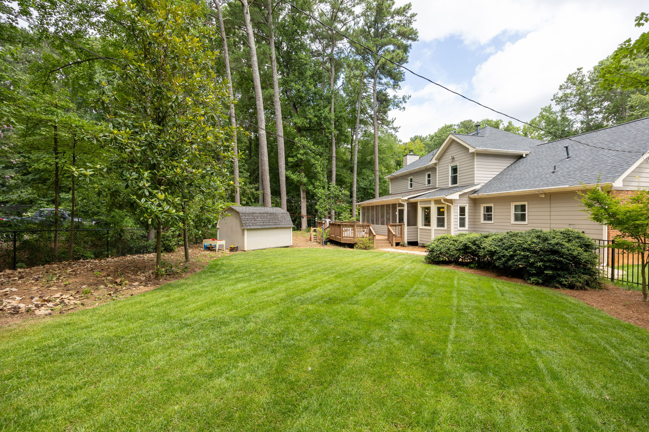  Stunning 5-Bedroom Brick Home in the Heart of East Cobb - 物件實景