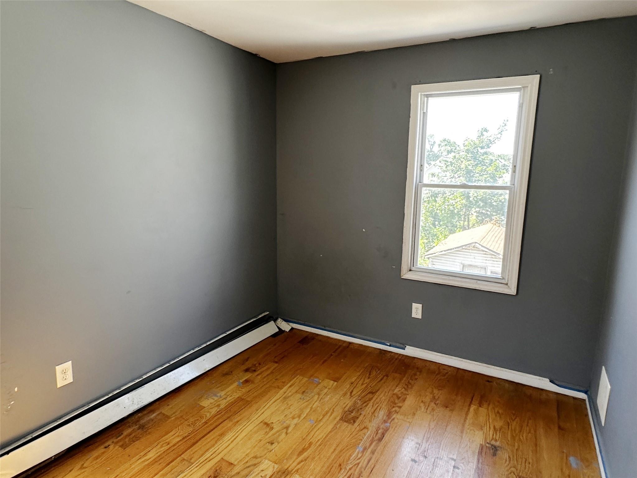 Jamaica, New York, 11433, United States, 3 Bedrooms Bedrooms, ,2 BathroomsBathrooms,Residential,For Sale,1883672