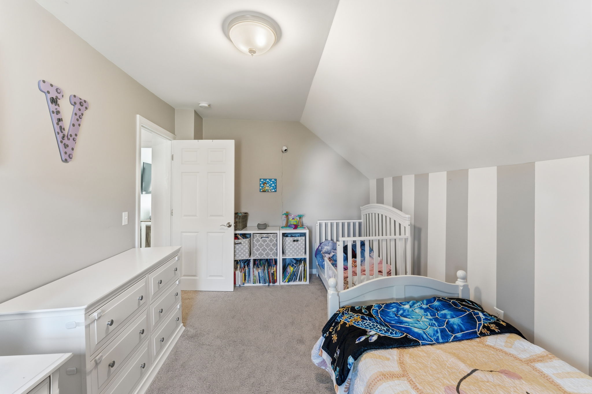 South Kingstown, Rhode Island, 02879, United States, 2 Bedrooms Bedrooms, ,2 BathroomsBathrooms,Residential,For Sale,1994423