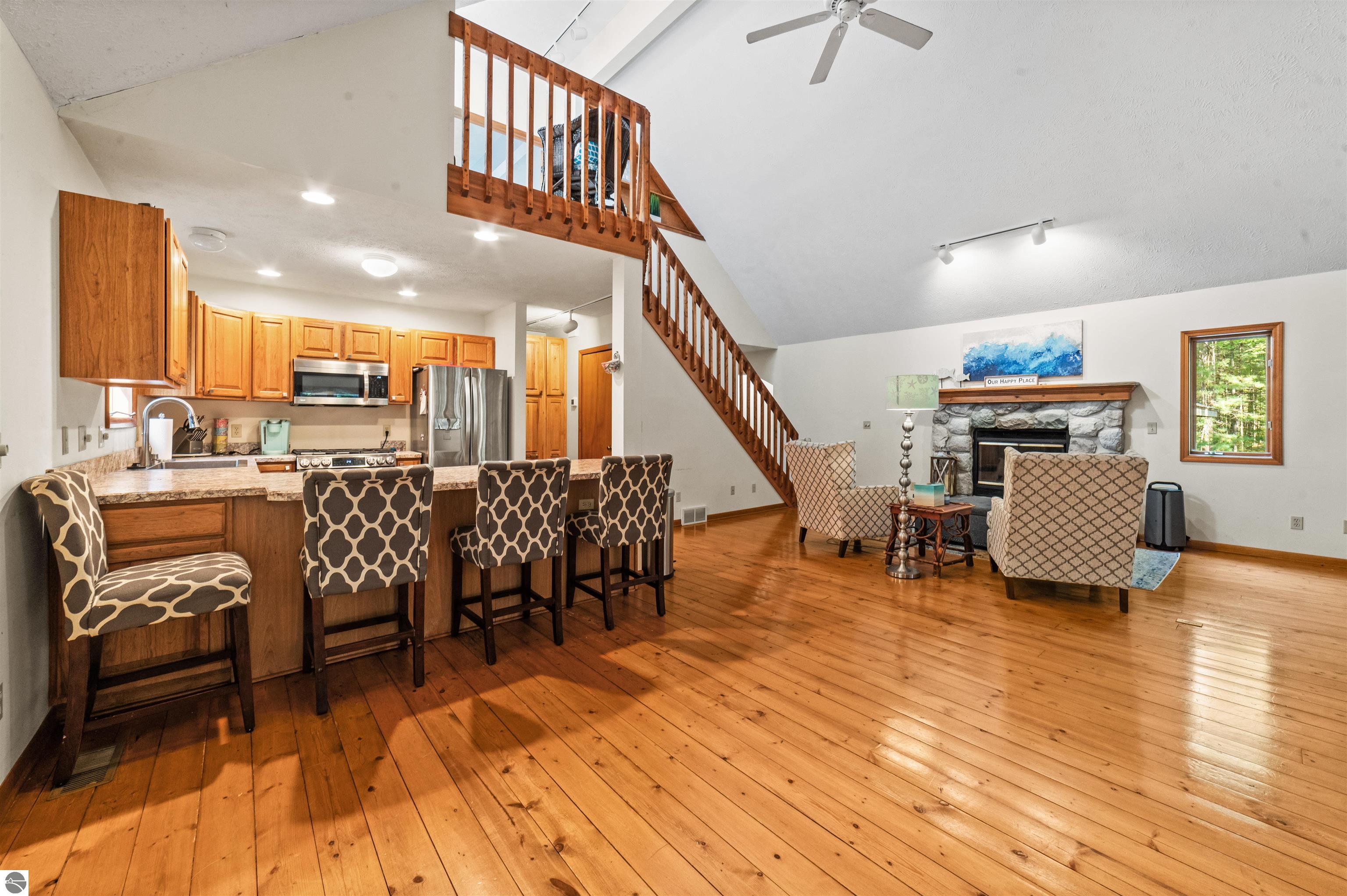 Rapid City, Michigan, 49676, United States, 4 Bedrooms Bedrooms, ,3 BathroomsBathrooms,Residential,For Sale,1977218