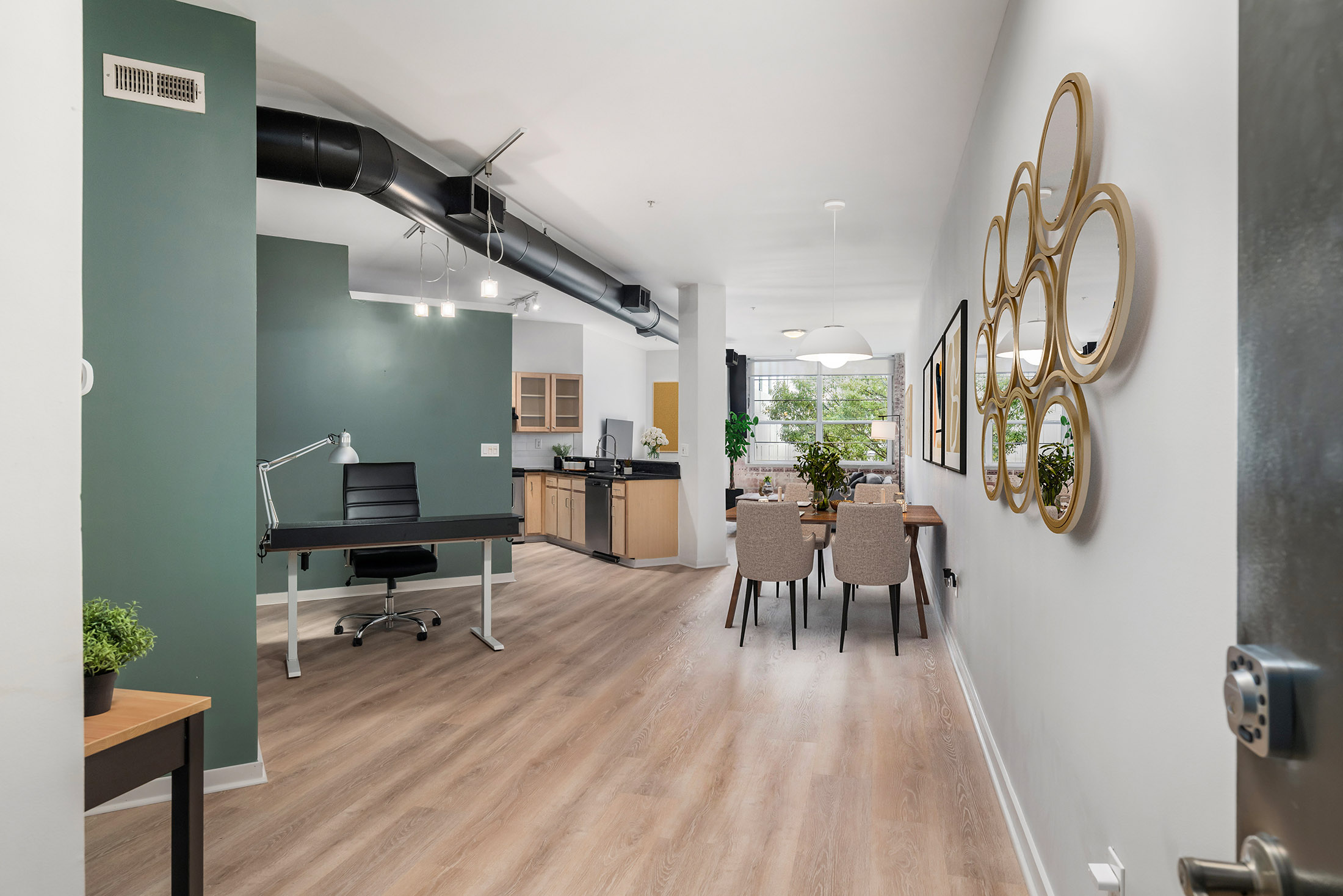  Spacious One-Bedroom Condo in the Heart of Midtown - 物件實景