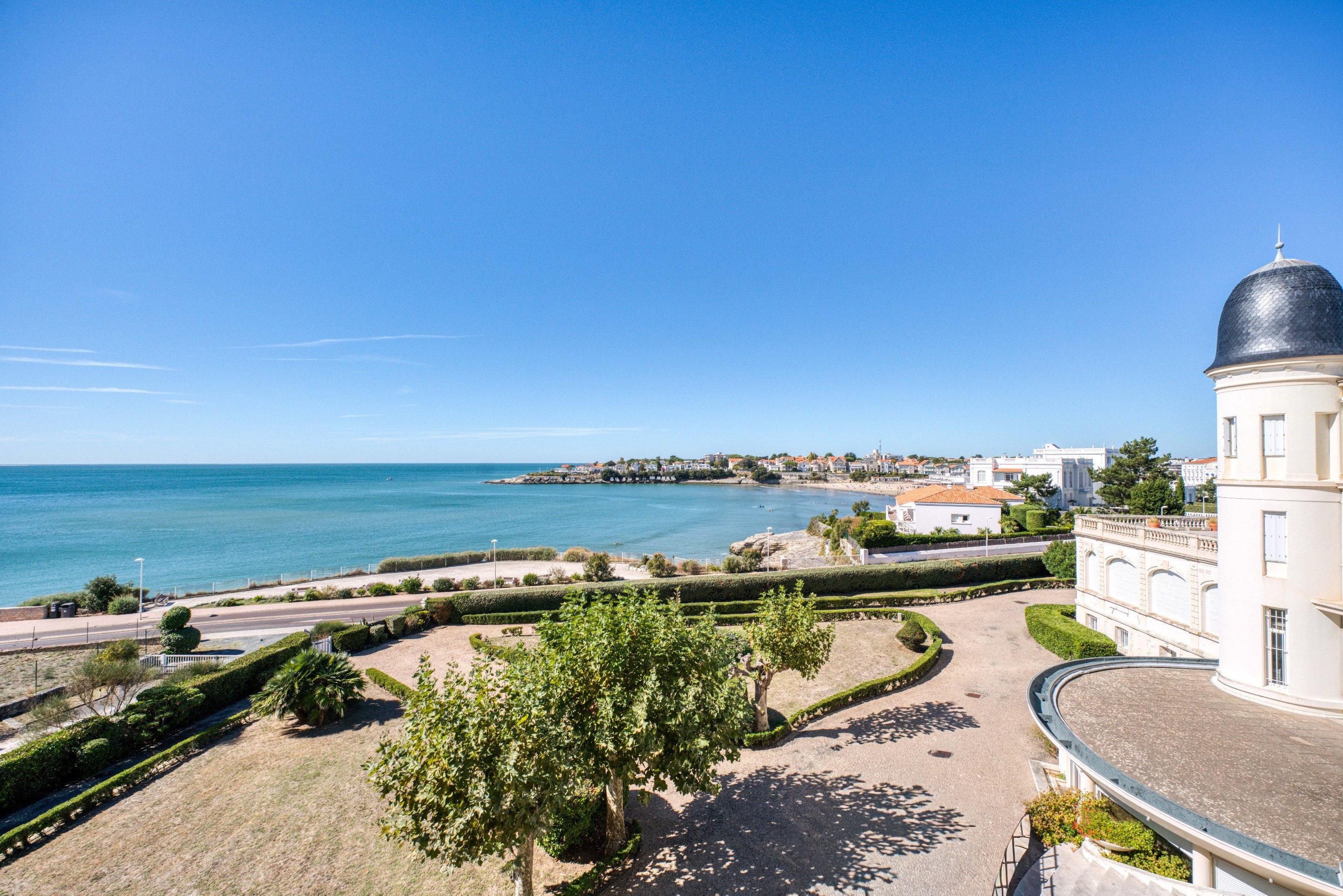  Apartment with balcony and sea view - 物件實景