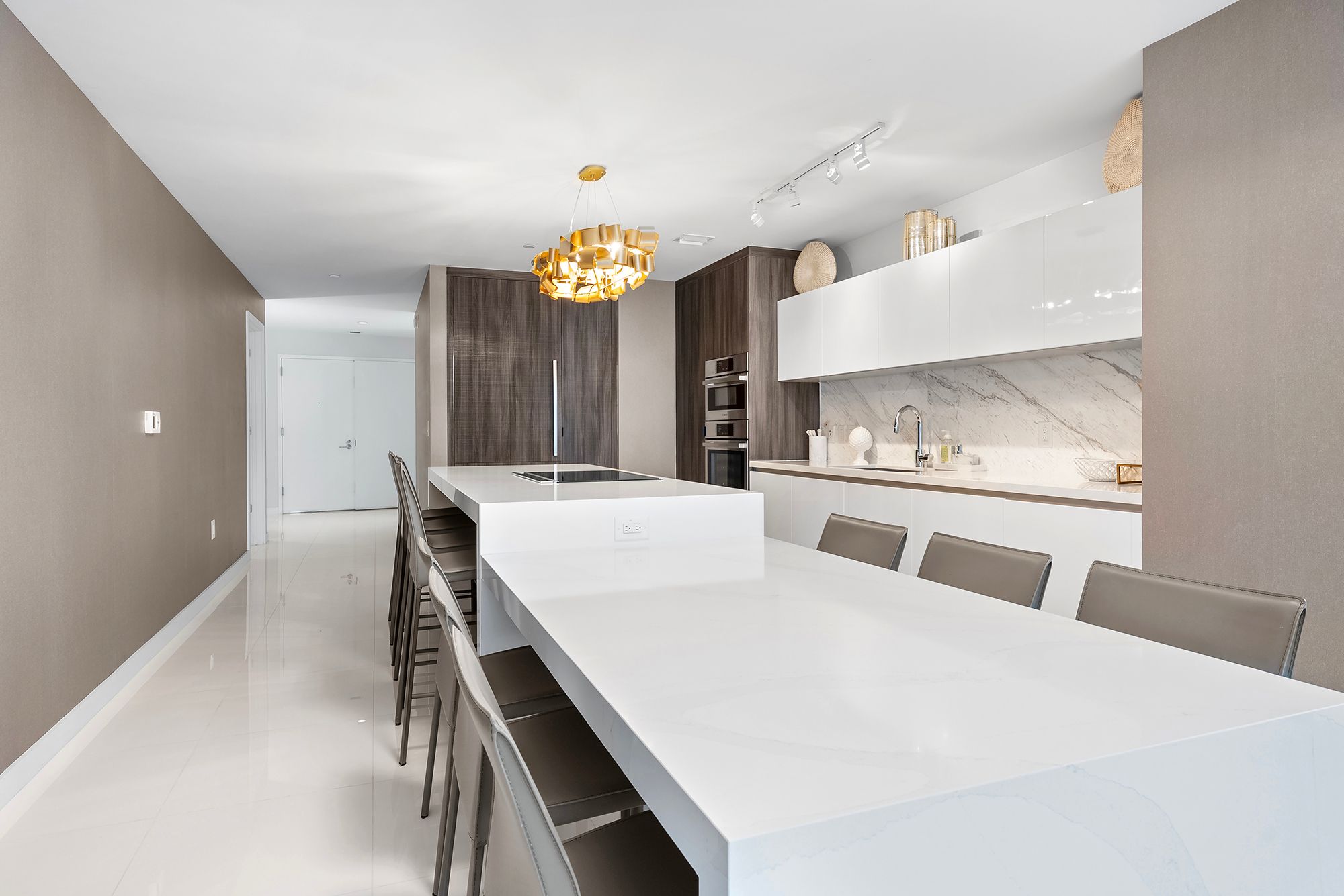  851 NE 1st Ave, Miami, FL, 33132 - 物件實景
