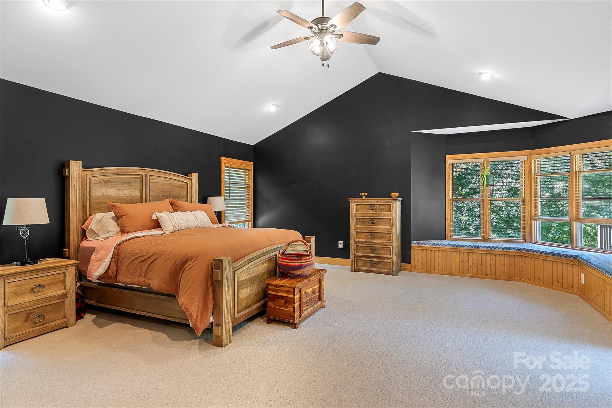 Granite Falls, North Carolina, 28630, United States, 3 Bedrooms Bedrooms, ,3 BathroomsBathrooms,Residential,For Sale,1794602