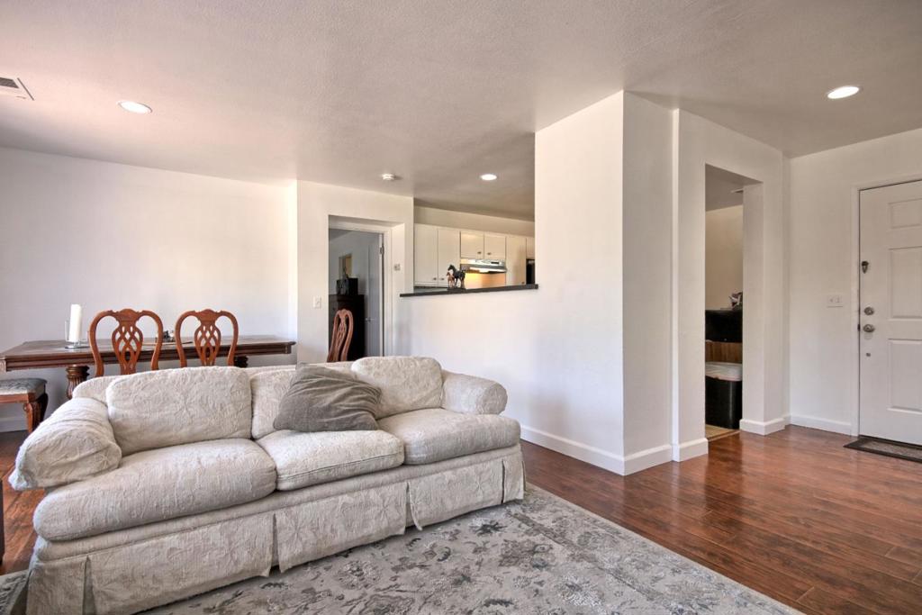 Soledad, California, 93960, United States, 4 Bedrooms Bedrooms, ,2 BathroomsBathrooms,Residential,For Sale,2005617