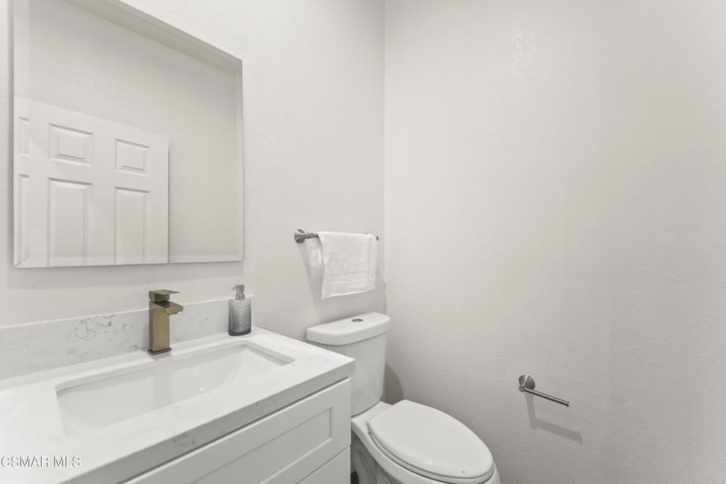 Newbury Park, California, 91320, United States, 3 Bedrooms Bedrooms, ,3 BathroomsBathrooms,Residential,For Sale,1923498