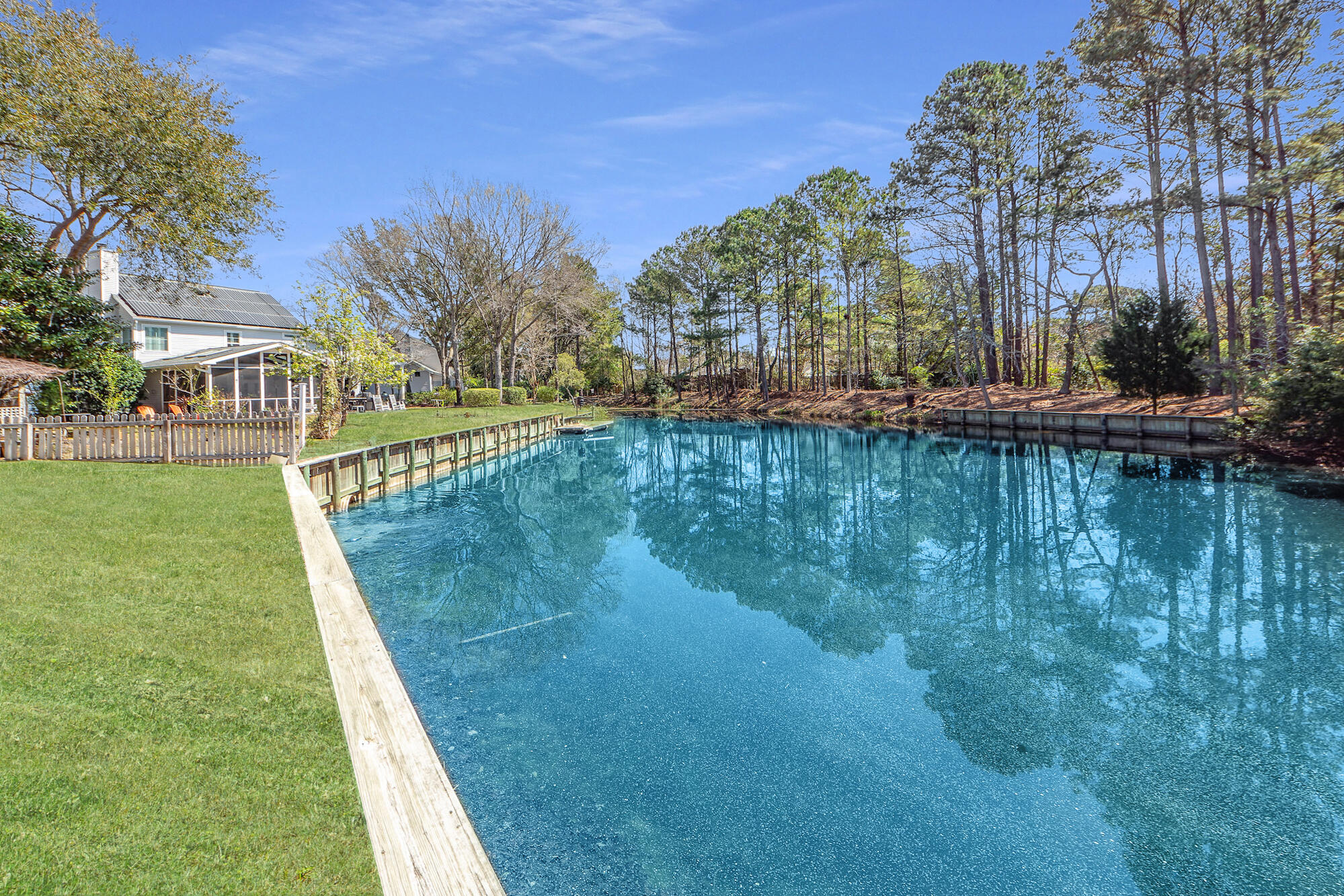 Mount Pleasant, South Carolina, 29466, United States, 3 Bedrooms Bedrooms, ,2 BathroomsBathrooms,Residential,For Sale,1743207