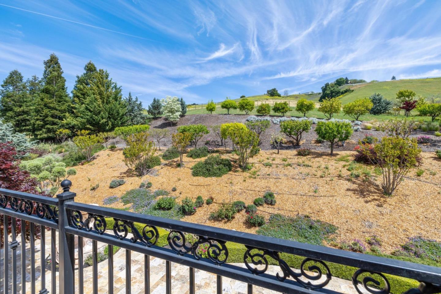 Gilroy, California, 95020, United States, 4 Bedrooms Bedrooms, ,4 BathroomsBathrooms,Residential,For Sale,1912112