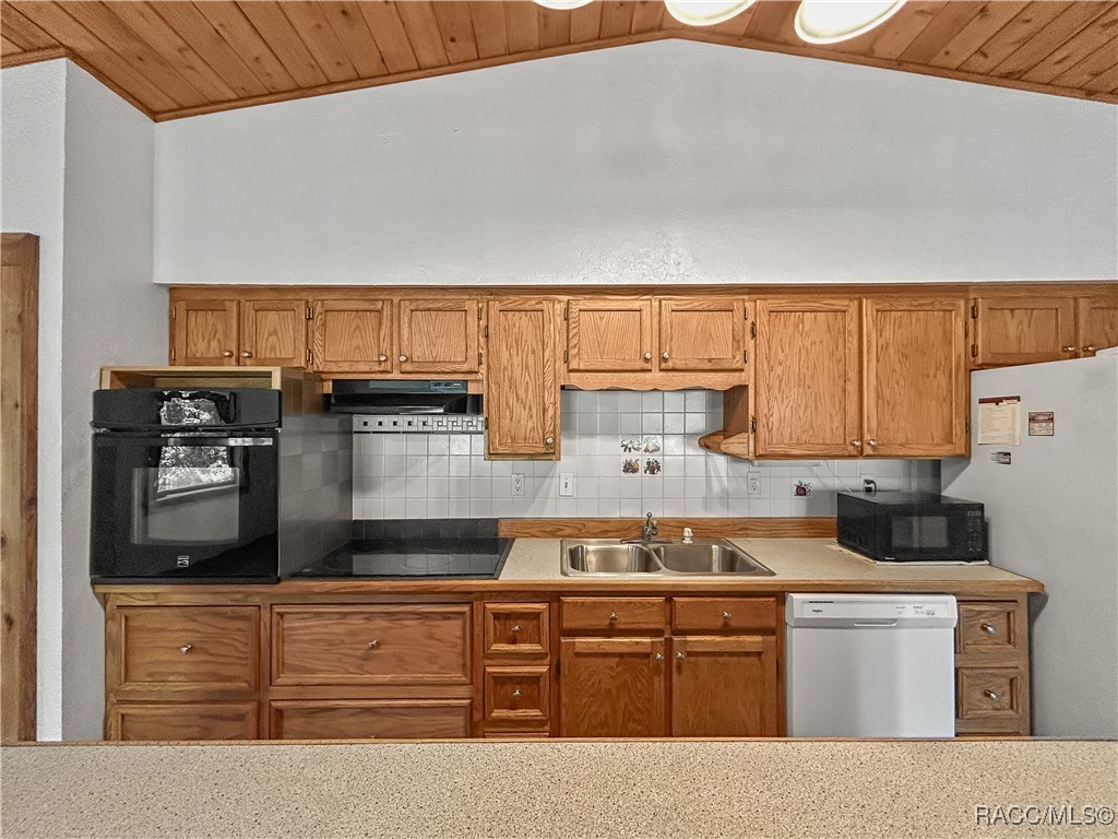 Homosassa, Florida, 34448, United States, 2 Bedrooms Bedrooms, ,2 BathroomsBathrooms,Residential,For Sale,1985744