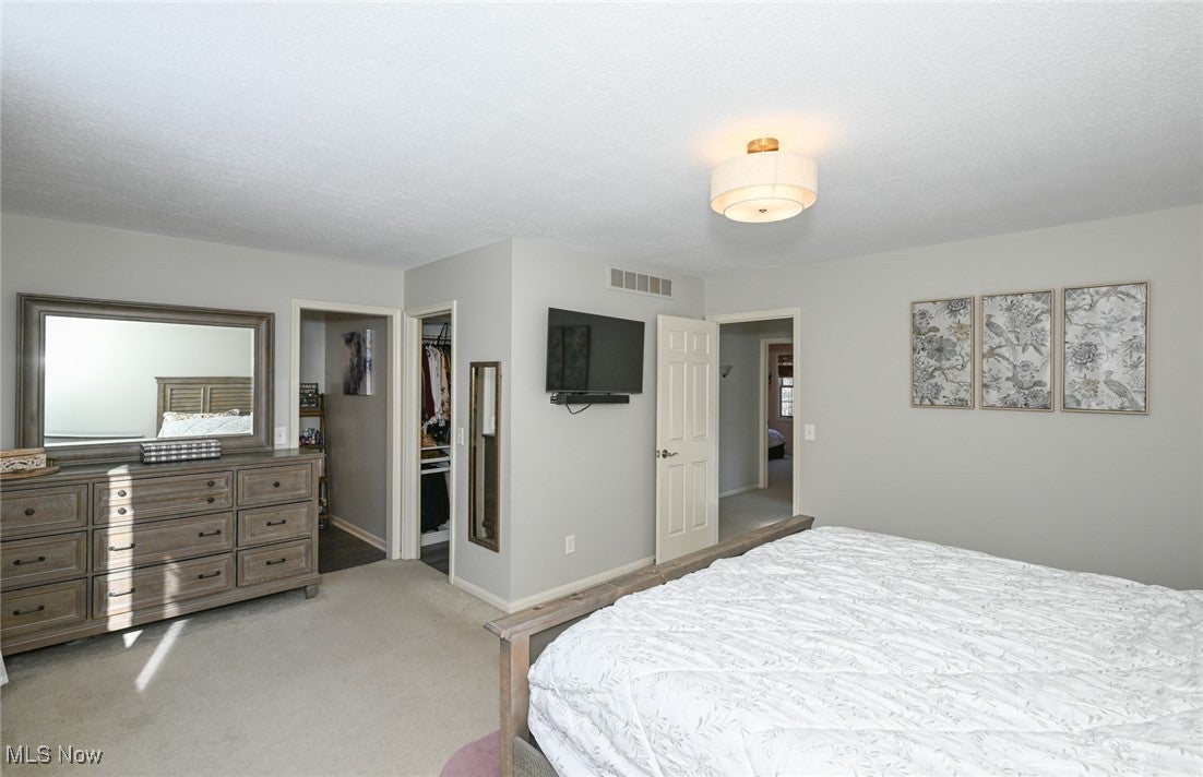 Massillon, Ohio, 44646, United States, 5 Bedrooms Bedrooms, ,4 BathroomsBathrooms,Residential,For Sale,2012066