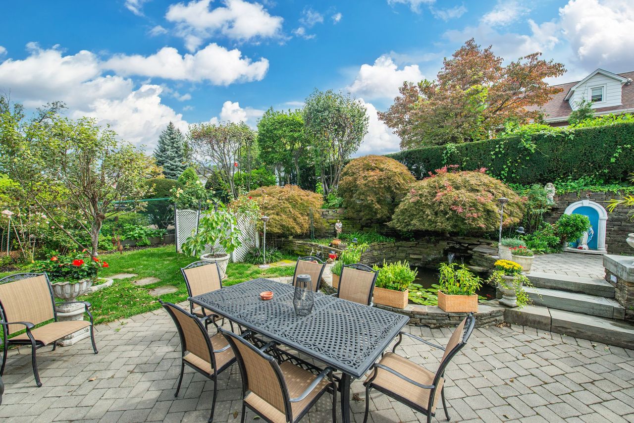 Wood Ridge, New Jersey, 07075, United States, 4 Bedrooms Bedrooms, ,4 BathroomsBathrooms,Residential,For Sale,1978112