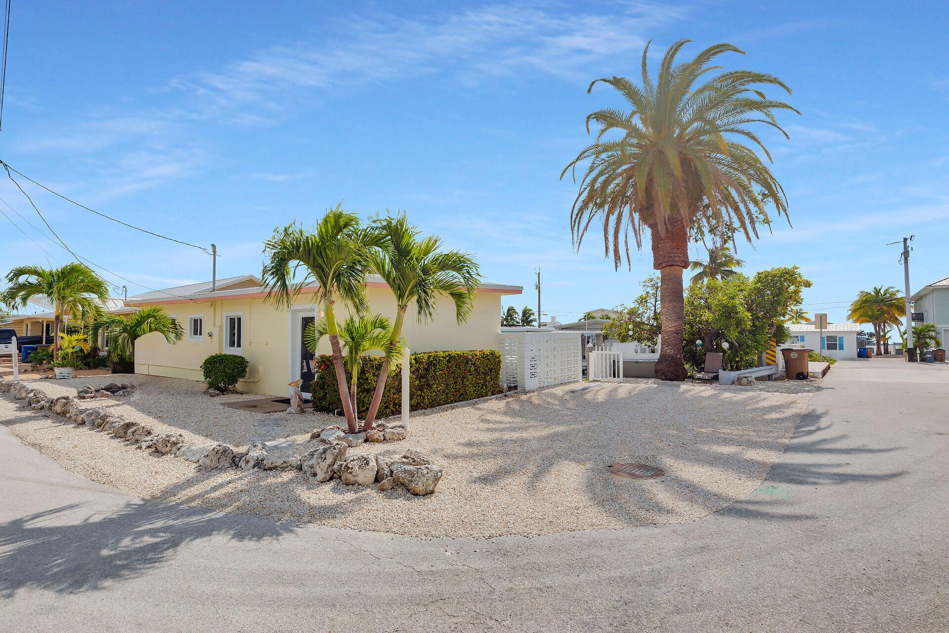 Marathon, Florida, 33050, United States, 2 Bedrooms Bedrooms, ,2 BathroomsBathrooms,Residential,For Sale,2001882