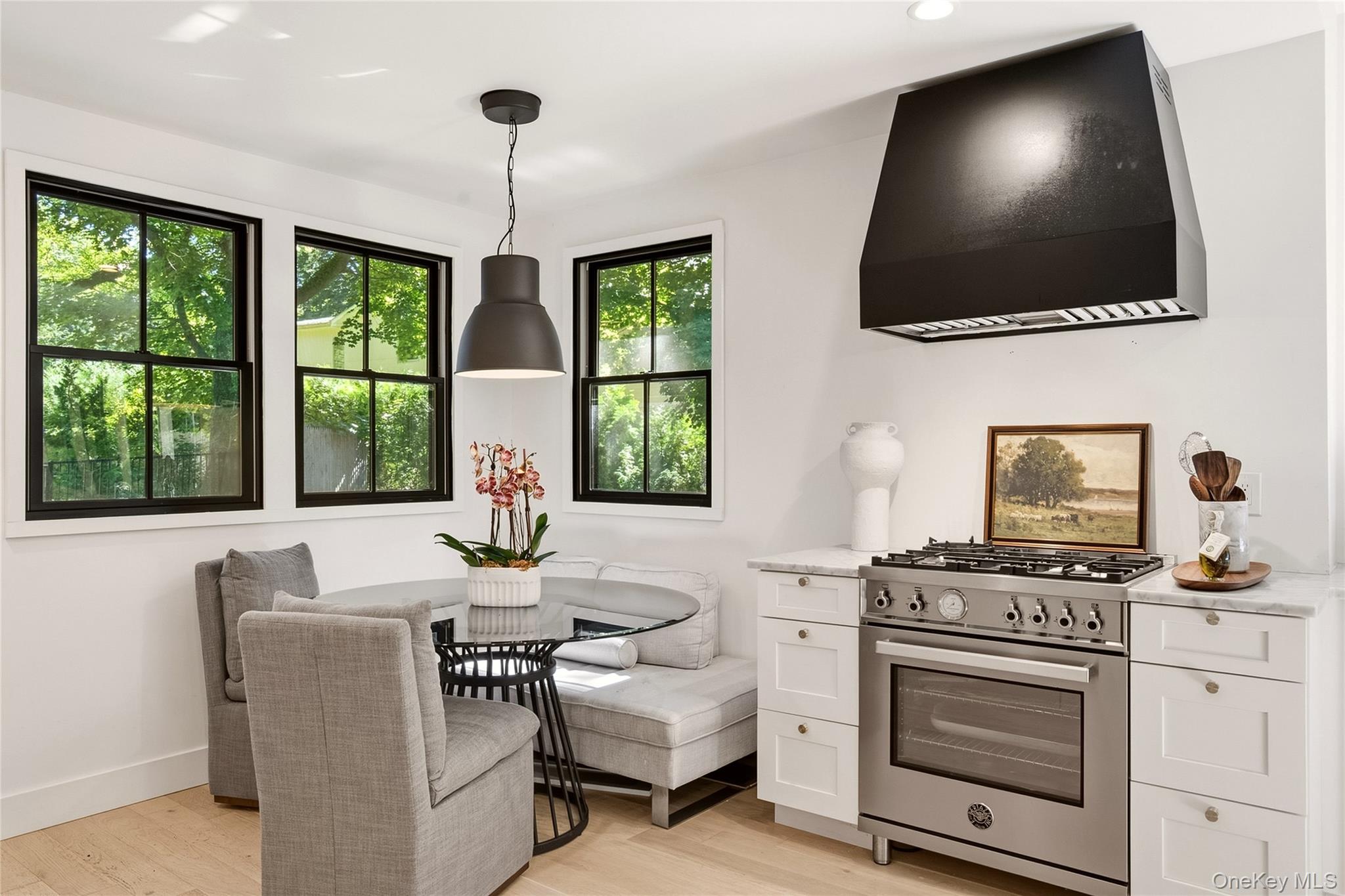  10 The Locusts, Roslyn Estates, NY, 11576 - 物件實景