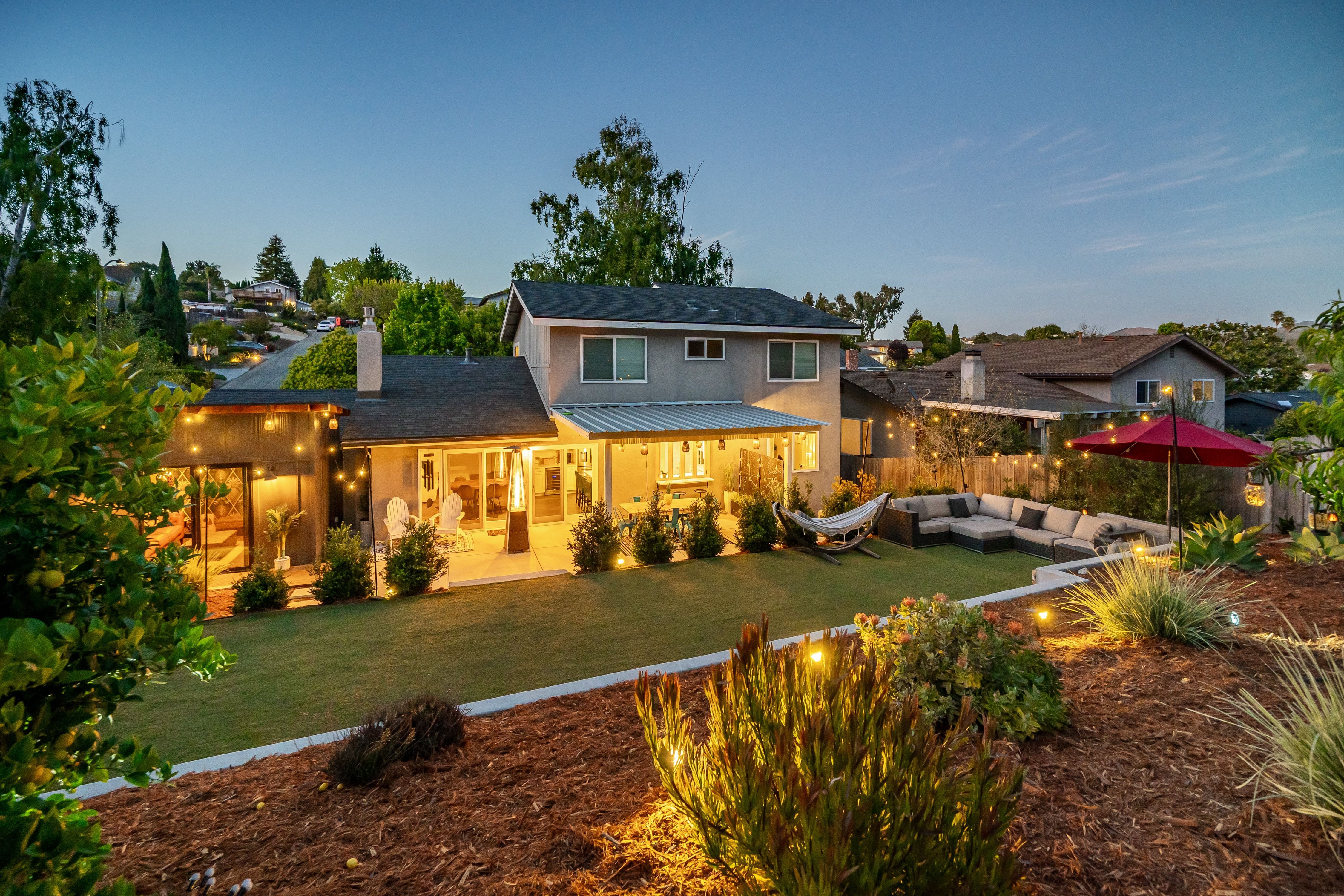  California Coastal Living Meets Modern Farmhouse Design - 物件實景