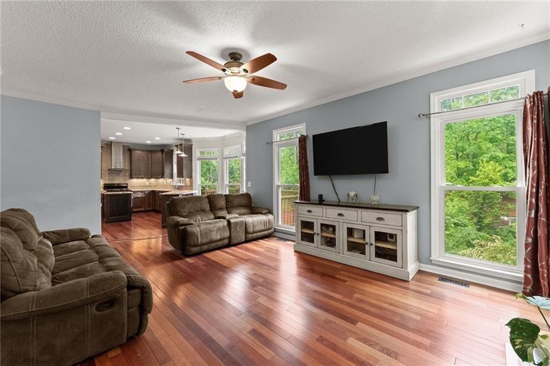 Cumming, Georgia, 30041, United States, 4 Bedrooms Bedrooms, ,3 BathroomsBathrooms,Residential,For Sale,1928883