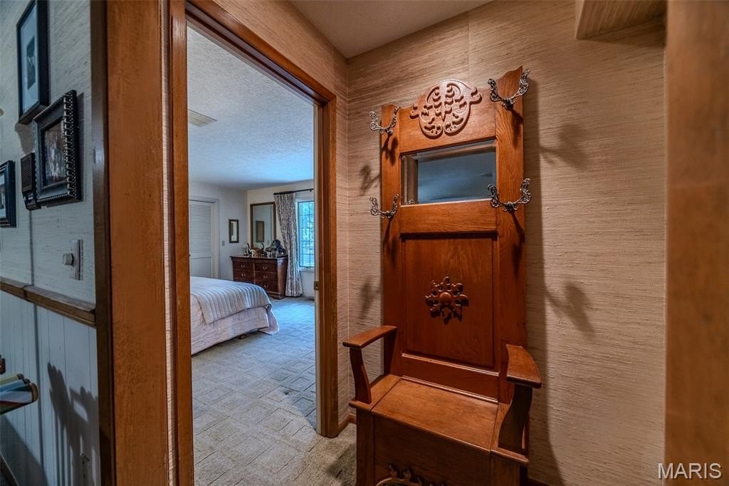 Lebanon, Missouri, 65536, United States, 5 Bedrooms Bedrooms, ,5 BathroomsBathrooms,Residential,For Sale,1973861