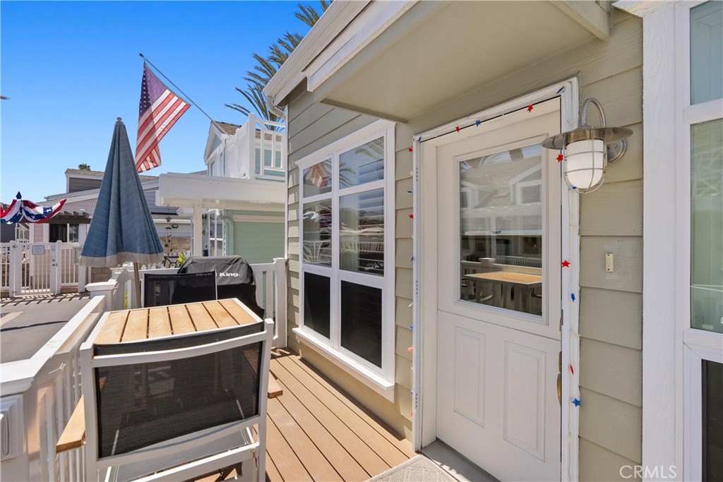 Newport Beach, California, 92663, United States, 2 Bedrooms Bedrooms, ,2 BathroomsBathrooms,Residential,For Sale,1877263