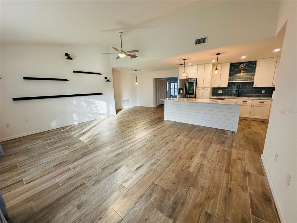 Sarasota, Florida, 34241, United States, 4 Bedrooms Bedrooms, ,2 BathroomsBathrooms,Residential,For Sale,1987763