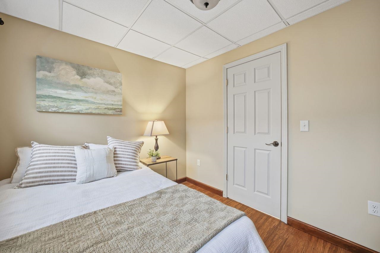 Meredith, New Hampshire, 03253, United States, 2 Bedrooms Bedrooms, ,3 BathroomsBathrooms,Residential,For Sale,1988258