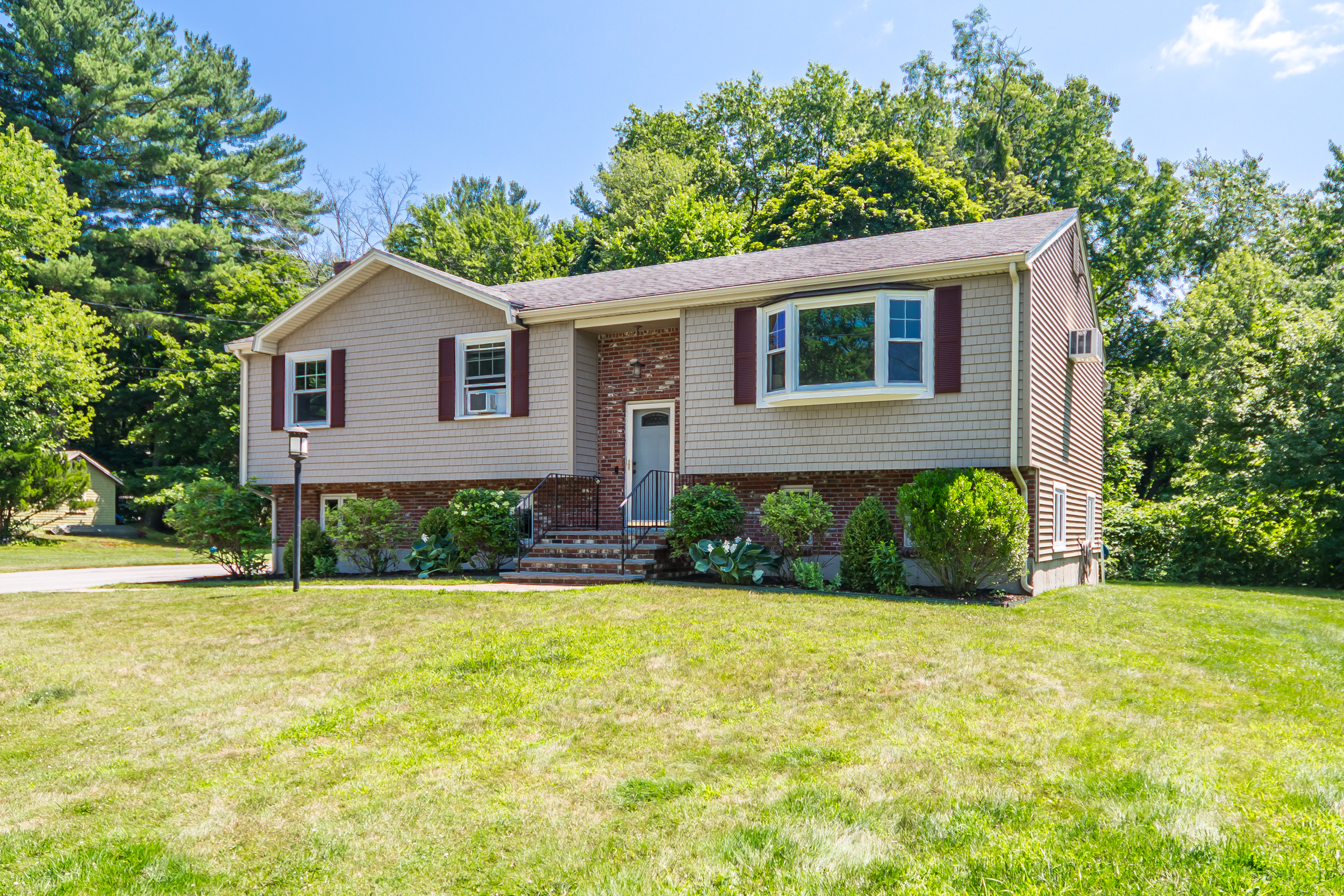 4 Colburn Street, Natick, MA, 01760 - 物件實景