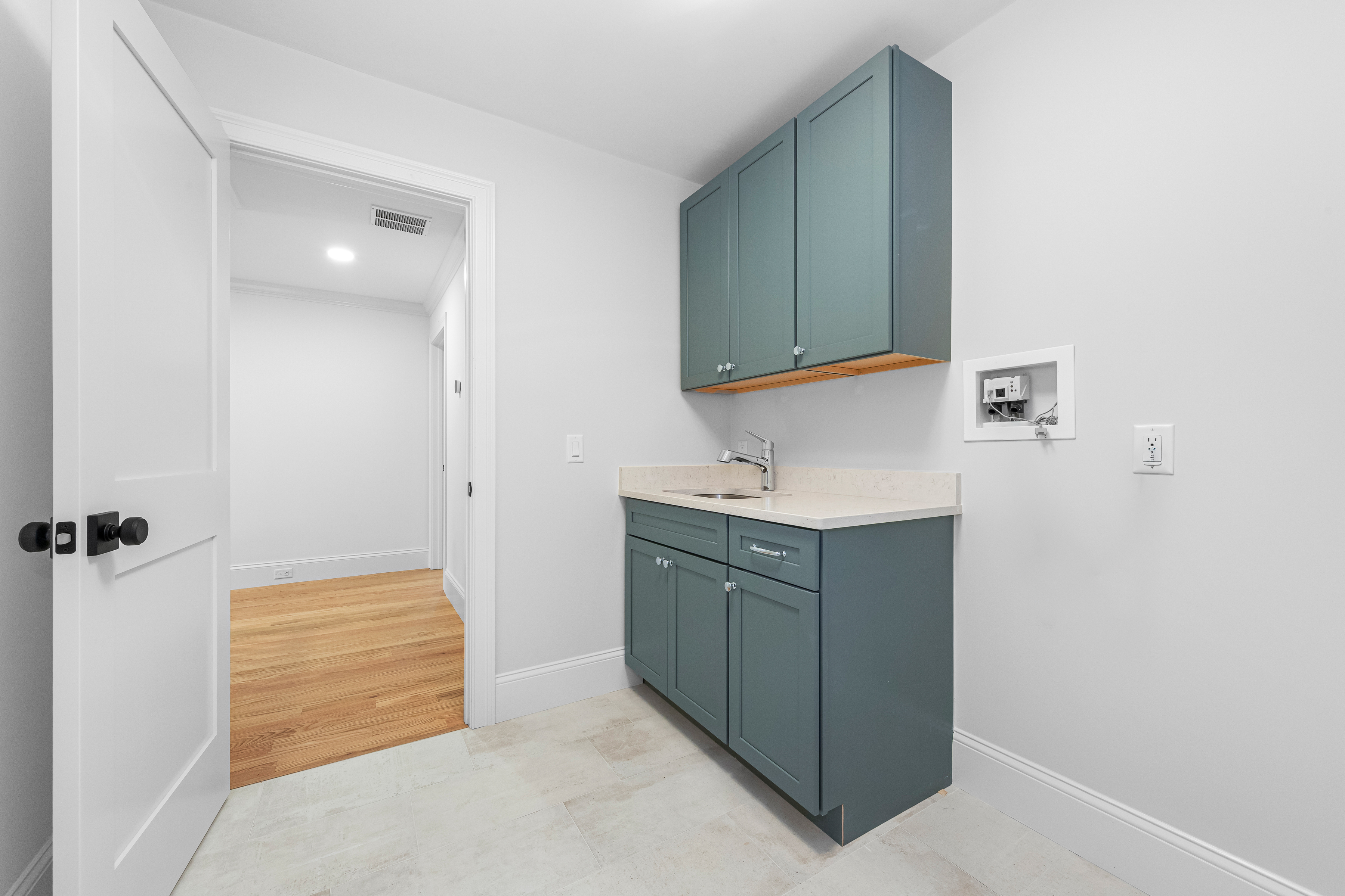  93 Hathaway Circle, Arlington, MA, 02476 - 物件實景