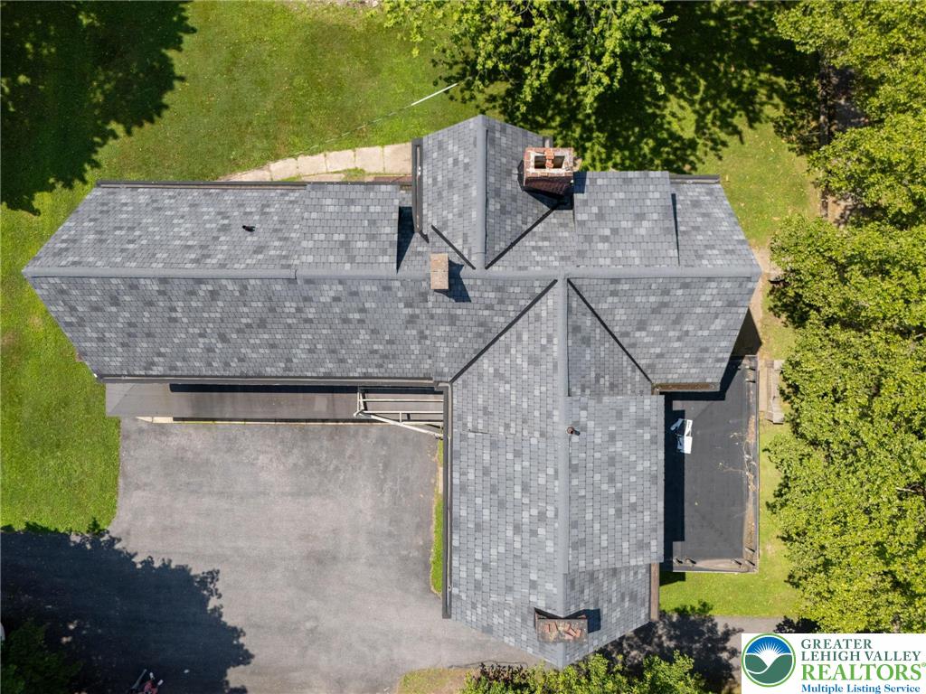 Jim Thorpe Boro, Pennsylvania, 18229, United States, 7 Bedrooms Bedrooms, ,3 BathroomsBathrooms,Residential,For Sale,1903669